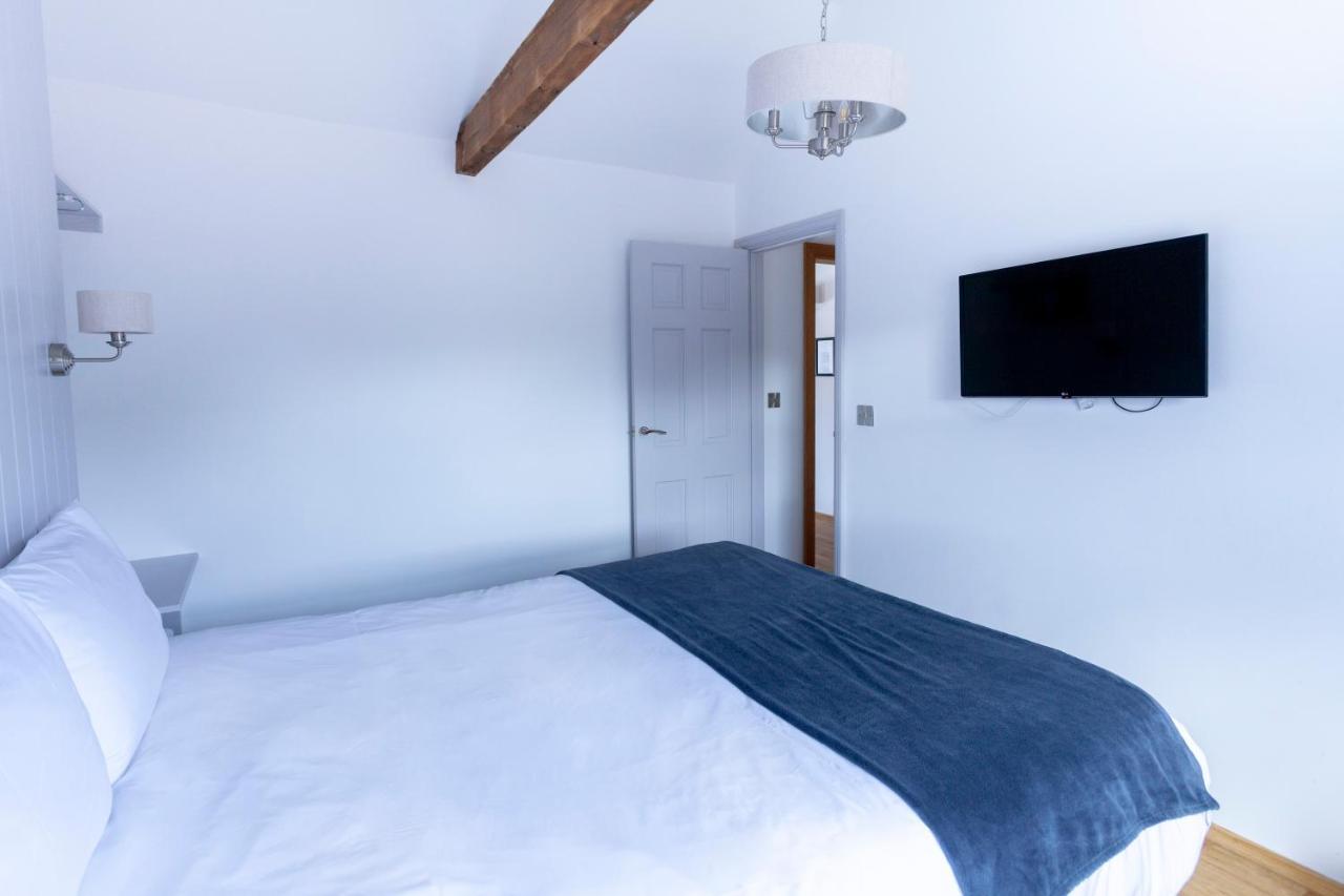 Apartment 6 At Number 8: City Centre, 1 Bedroom, Sofa Bed In Lounge Canterbury Eksteriør billede